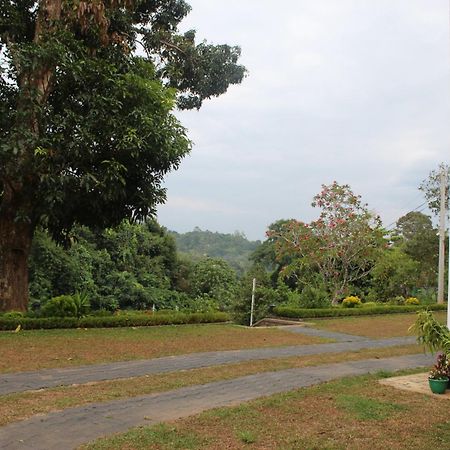 Villa Nilmalee Gampola Extérieur photo
