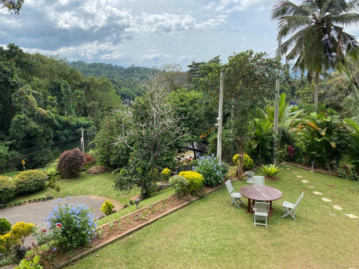 Villa Nilmalee Gampola Extérieur photo
