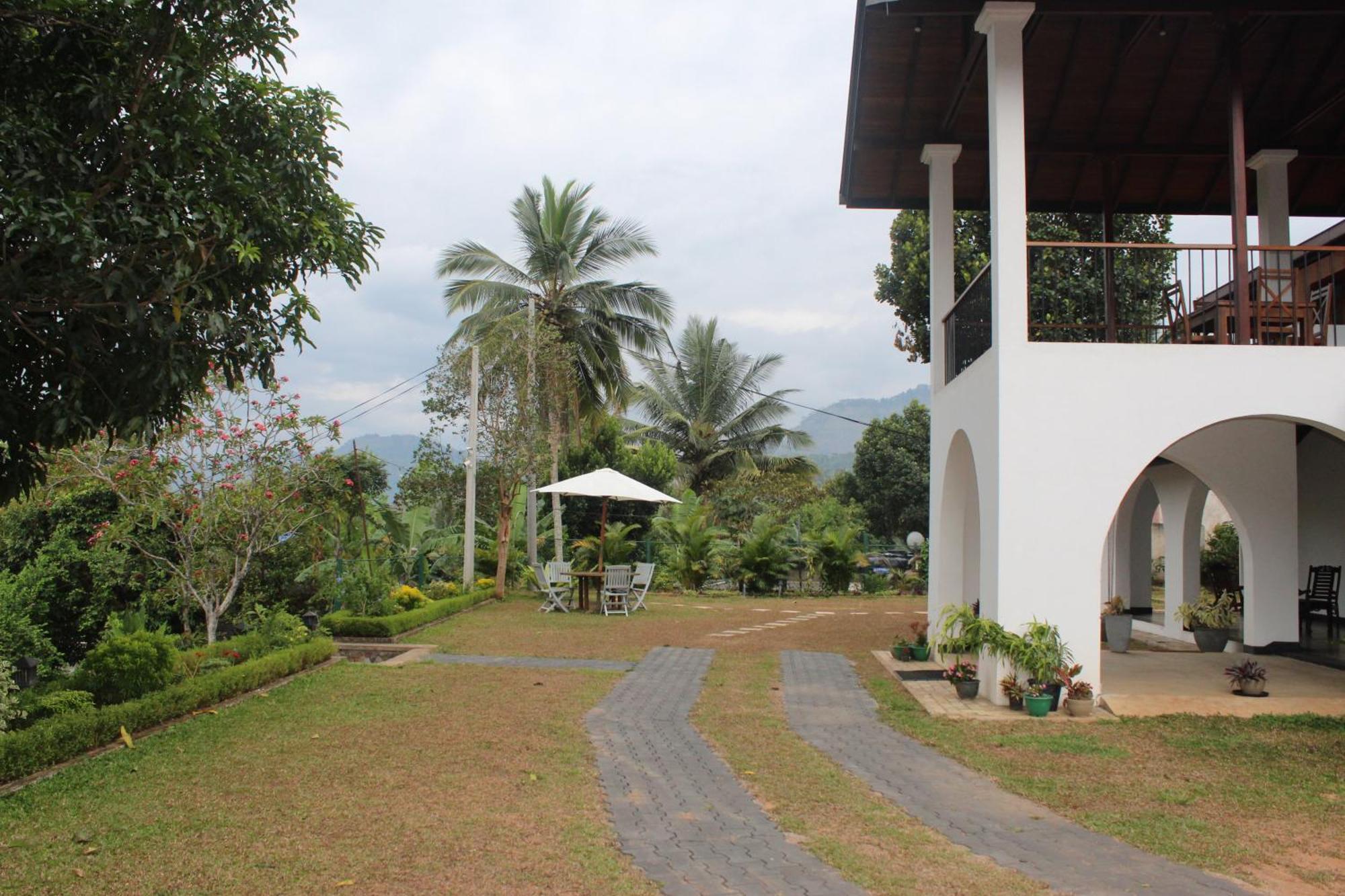 Villa Nilmalee Gampola Extérieur photo